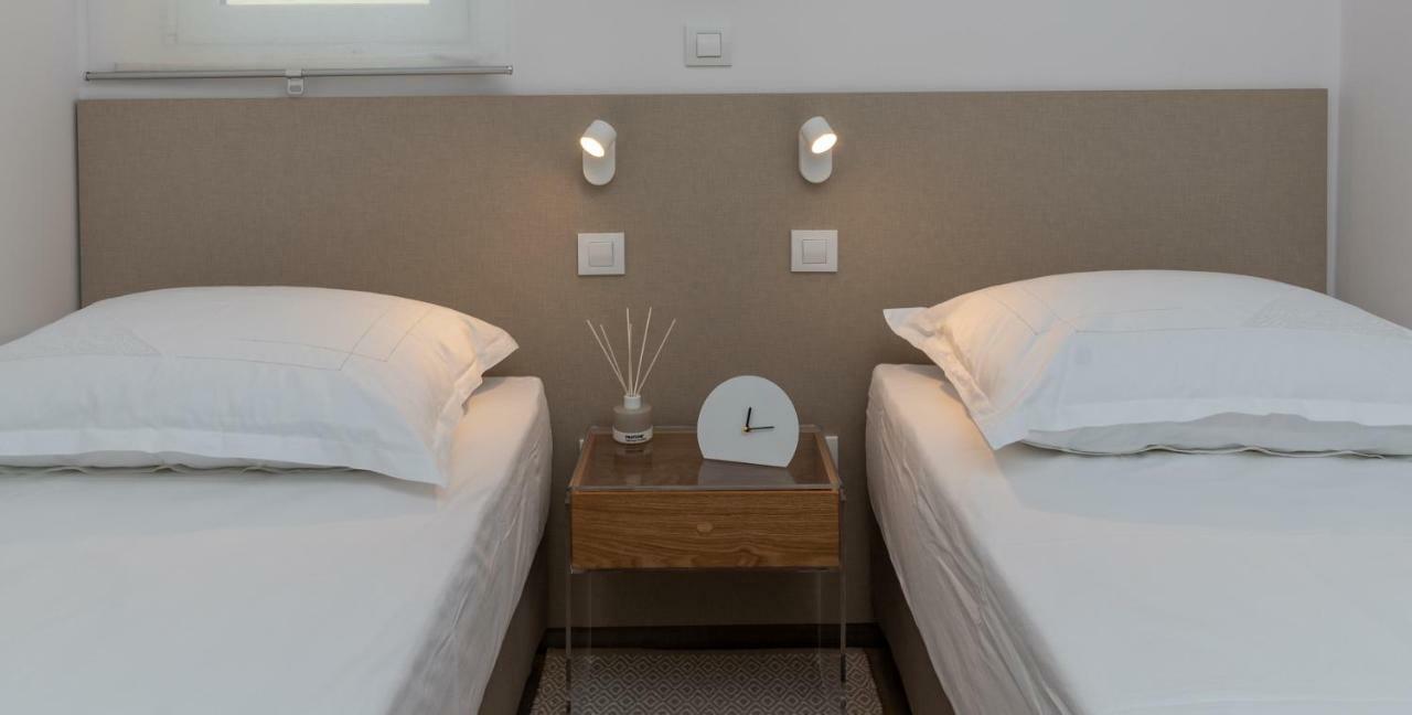 Apartments Flora Трогір Екстер'єр фото