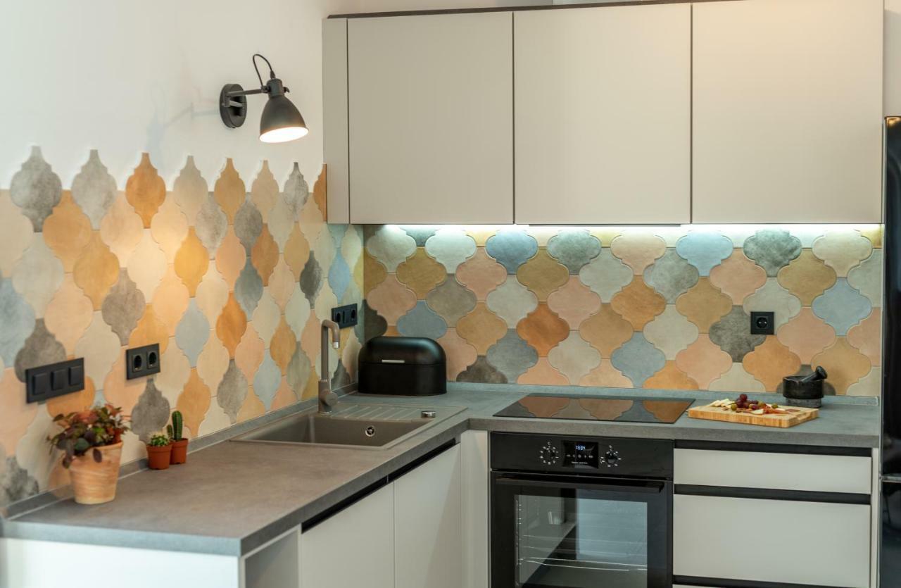 Apartments Flora Трогір Екстер'єр фото