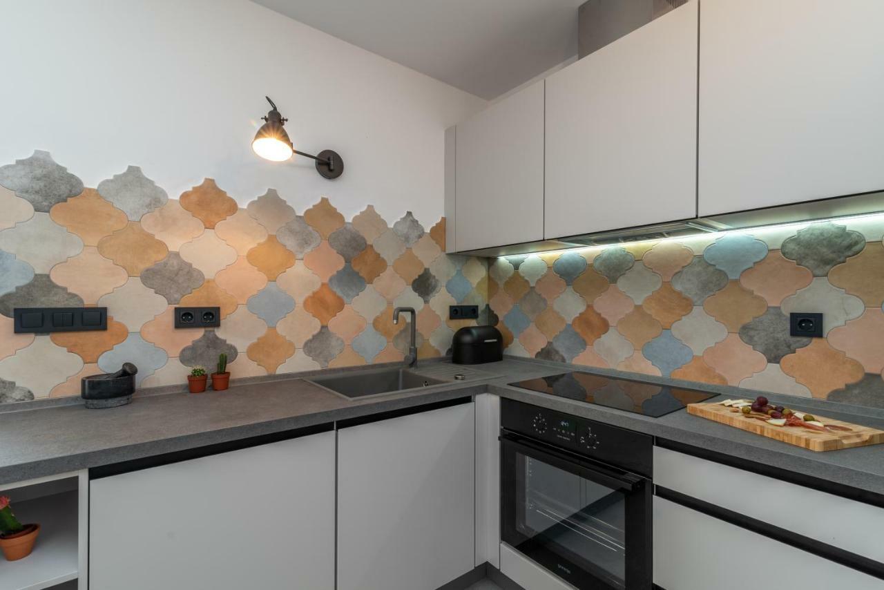Apartments Flora Трогір Екстер'єр фото