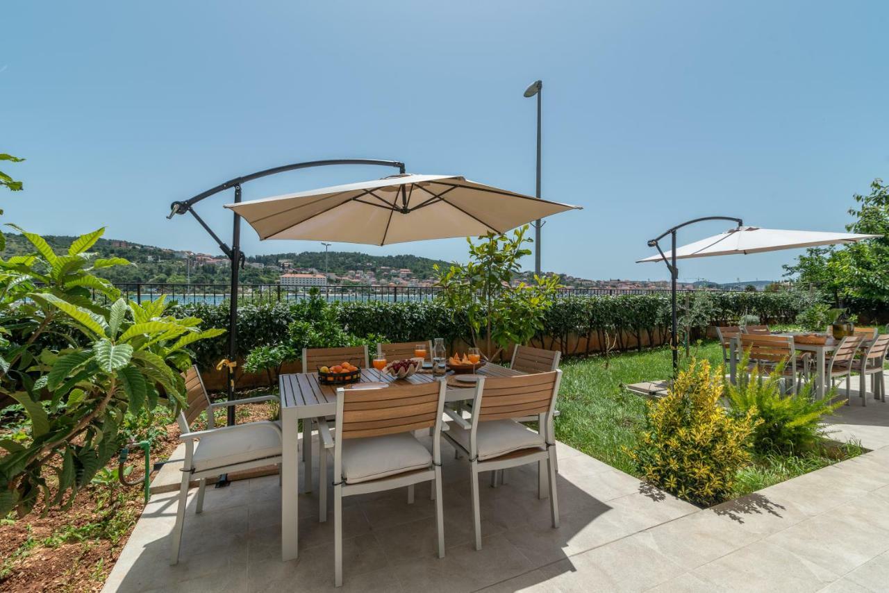 Apartments Flora Трогір Екстер'єр фото